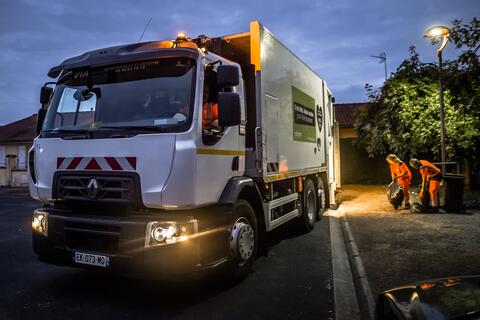 Collecte de déchets de nuit